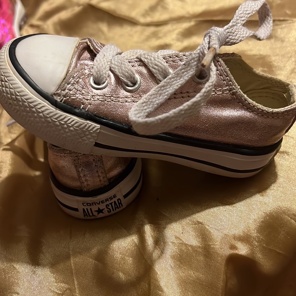 Convers - Picture 3 of 5